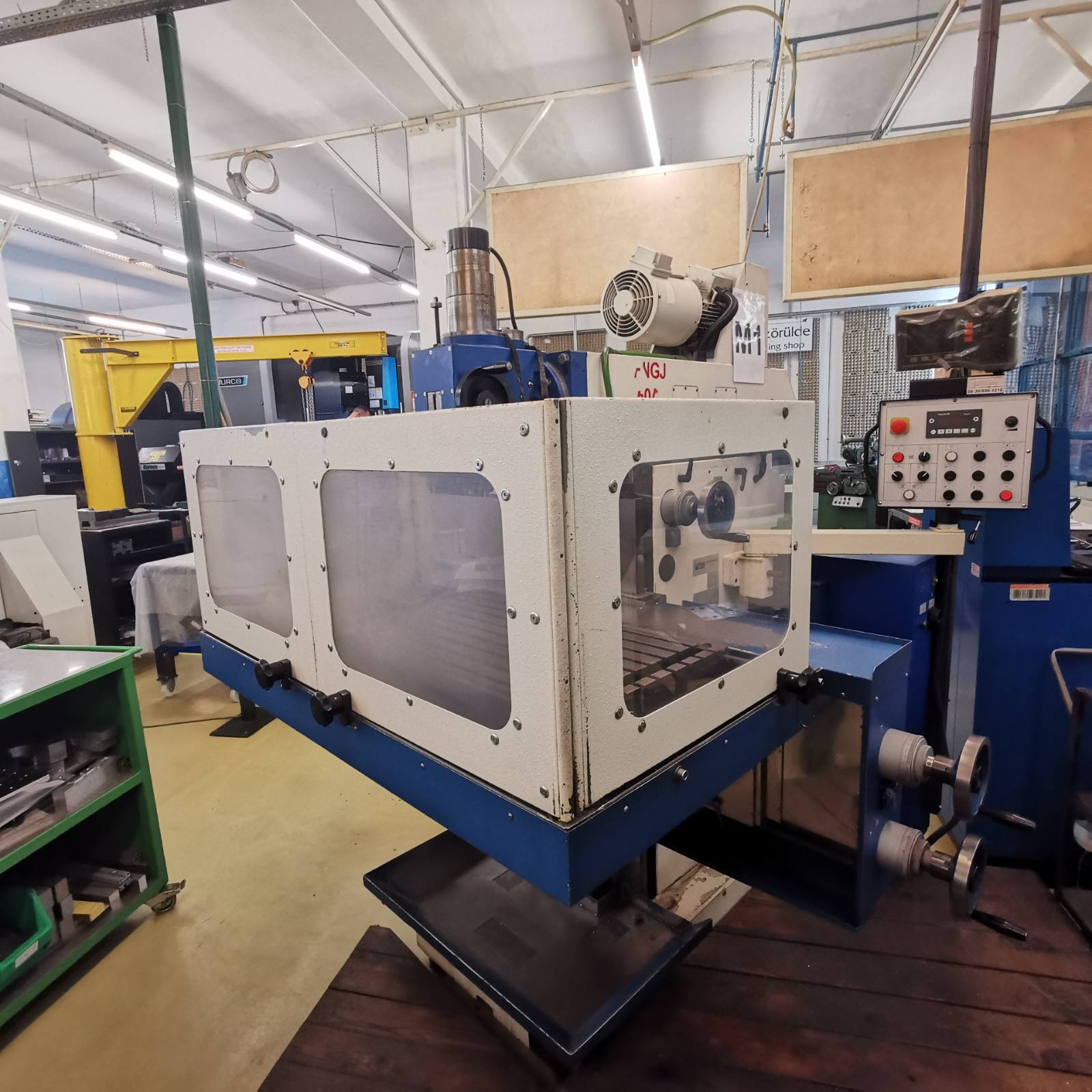 Fraiseuse universelle INTOS FNGJ40A