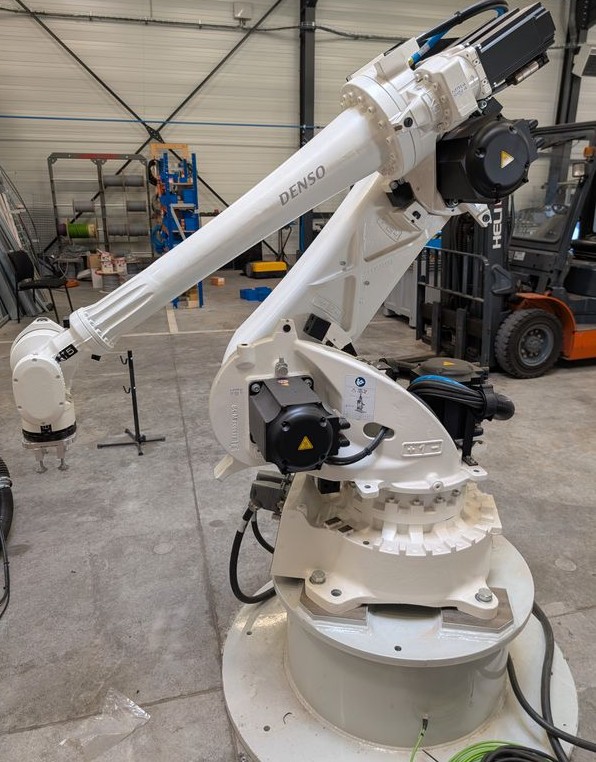 Robot industriel Denso VLA4025