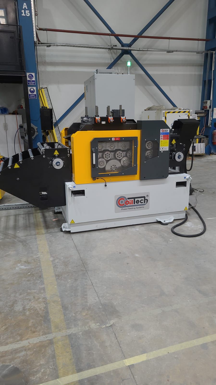Ligne de refendage Coiltech Decoiler