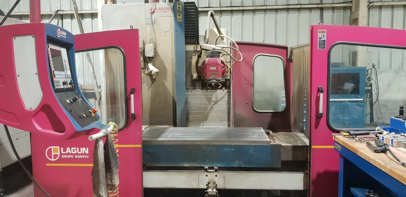 Fraiseuse CNC à banc fixe LAGUN GBM14