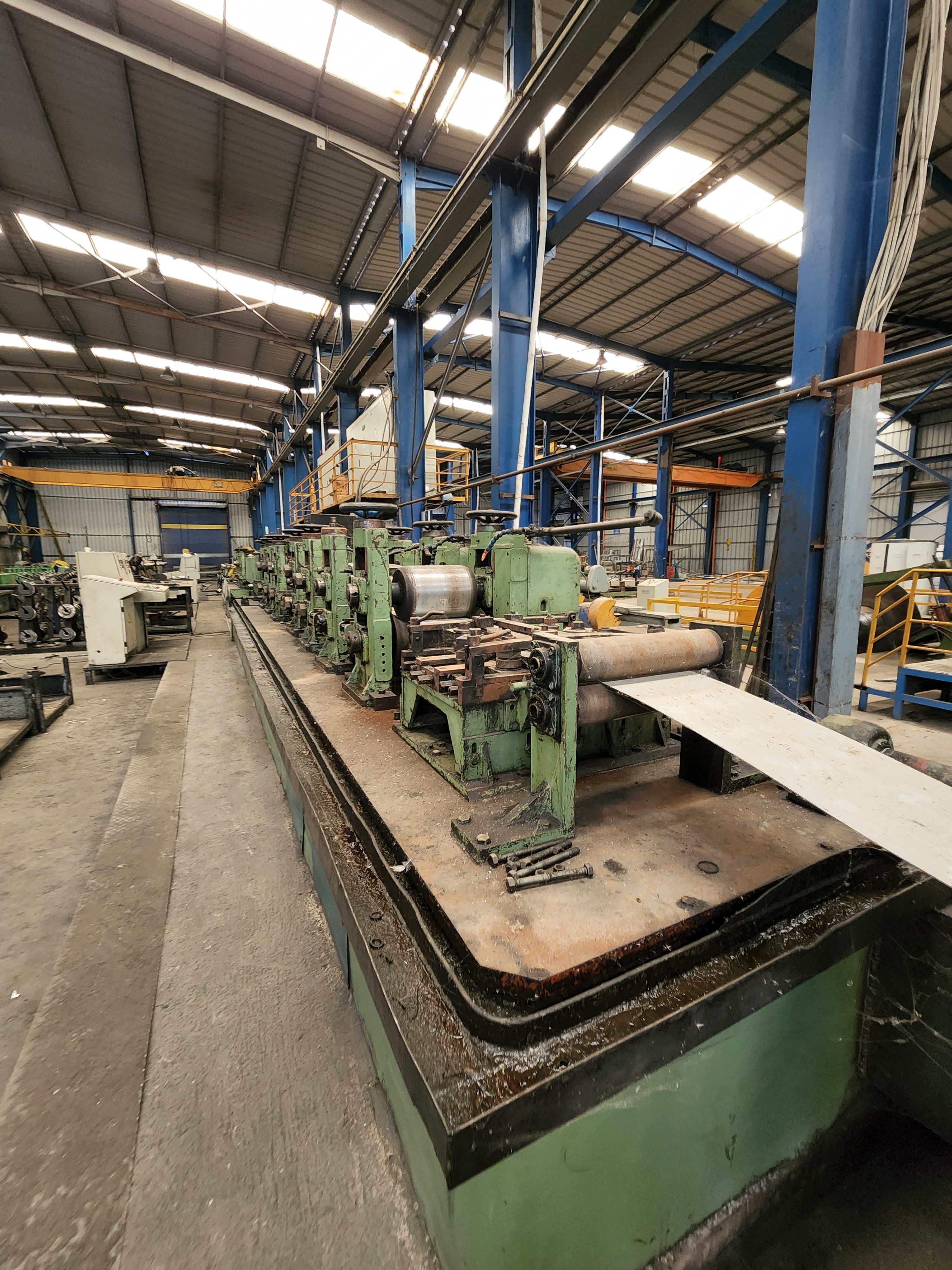 A vendre - Ligne de production de tubes et profilés métalliques
