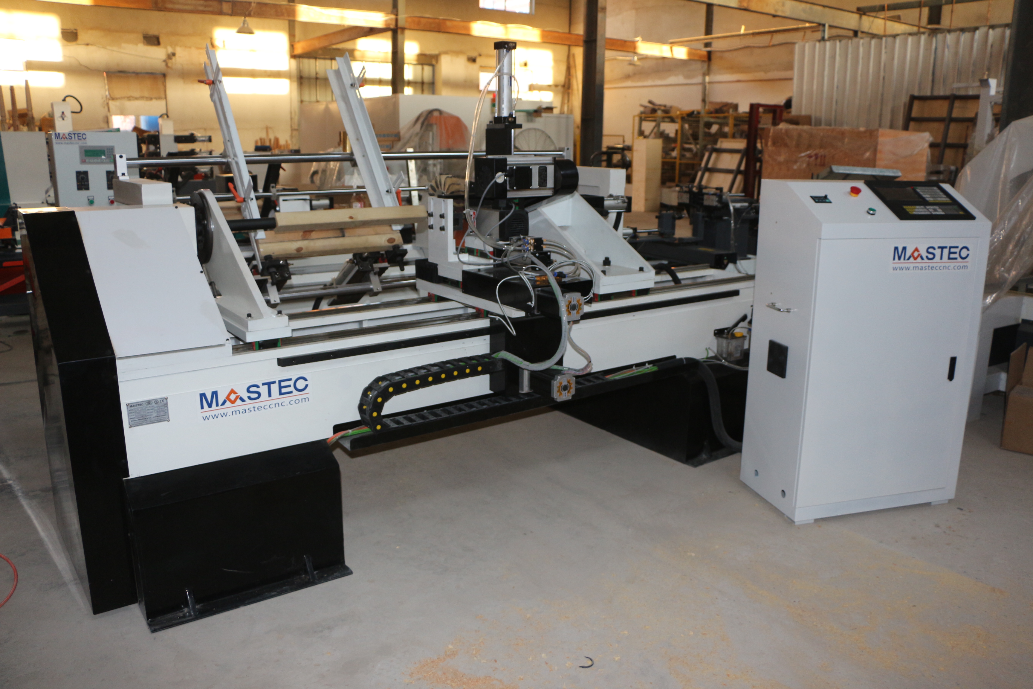 Tour à bois Mastec MWL0315CELS