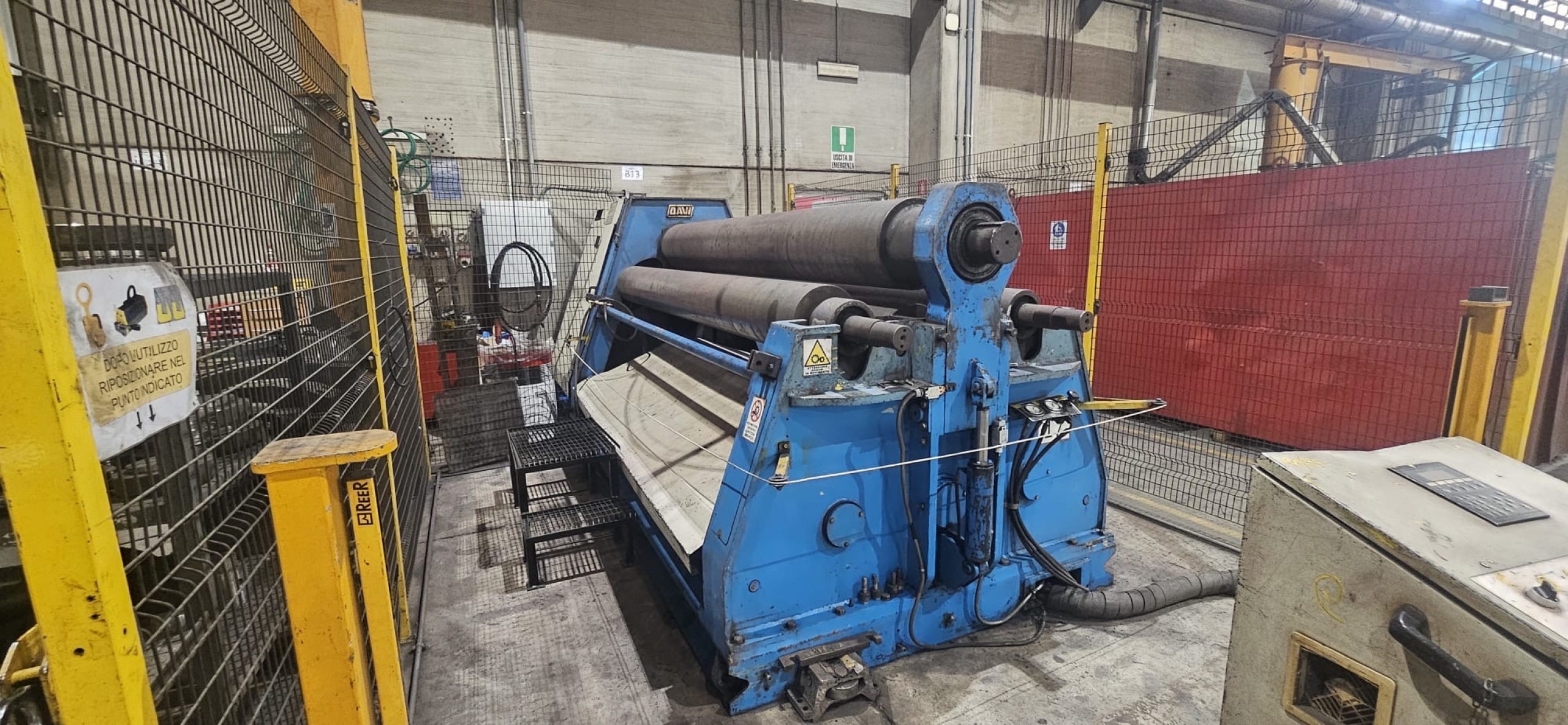 Rouleuse de tôle à 4 rouleaux Davi Promau MCB 3037