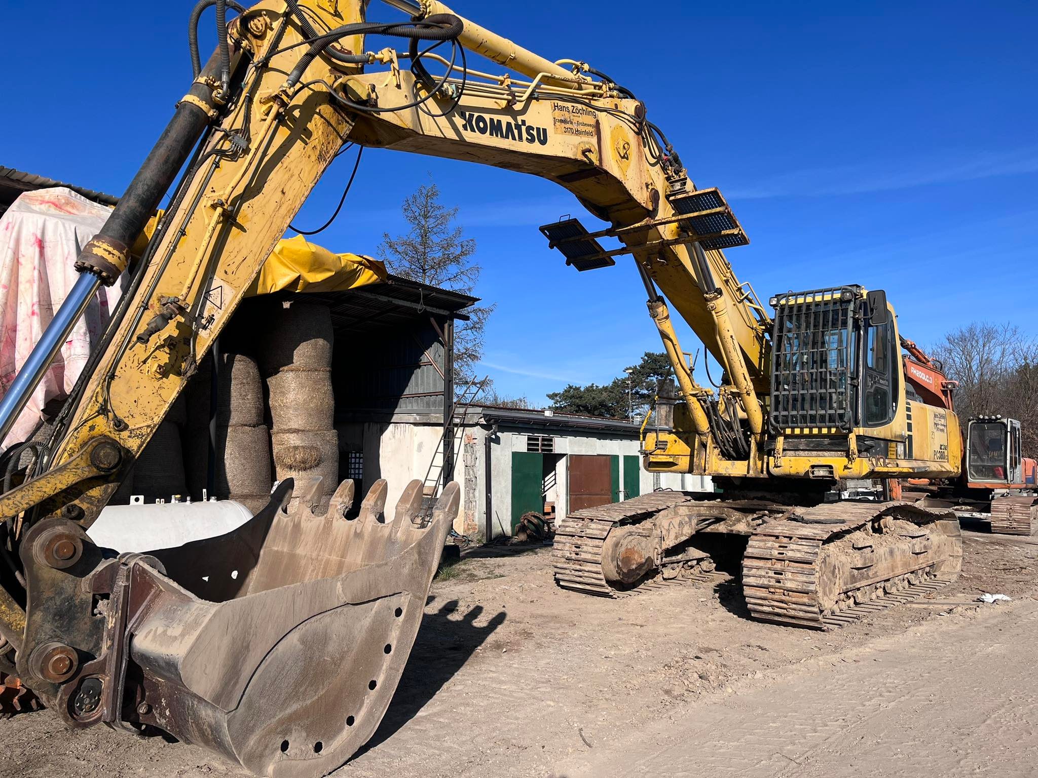 Excavateur Komatsu PC380 LC-6K