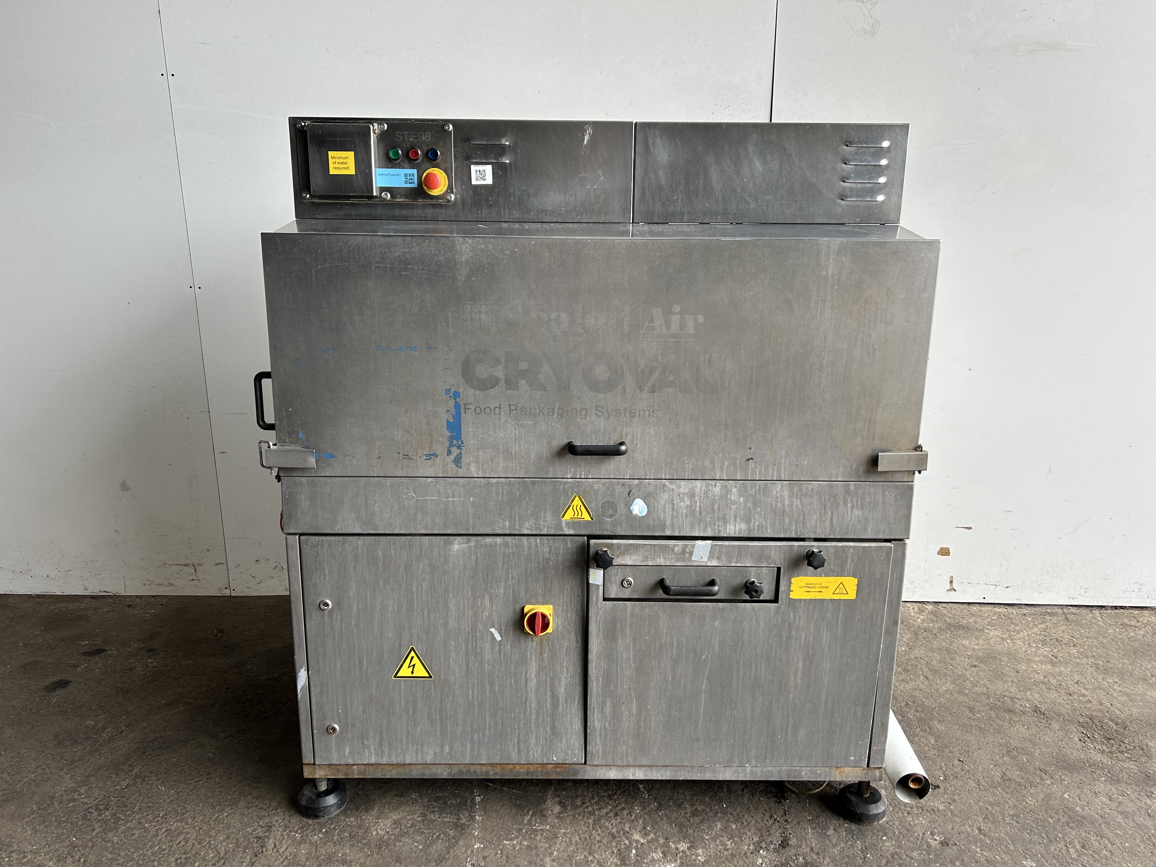 Ligne de formage remplissage operculage Cryovac STE96-600