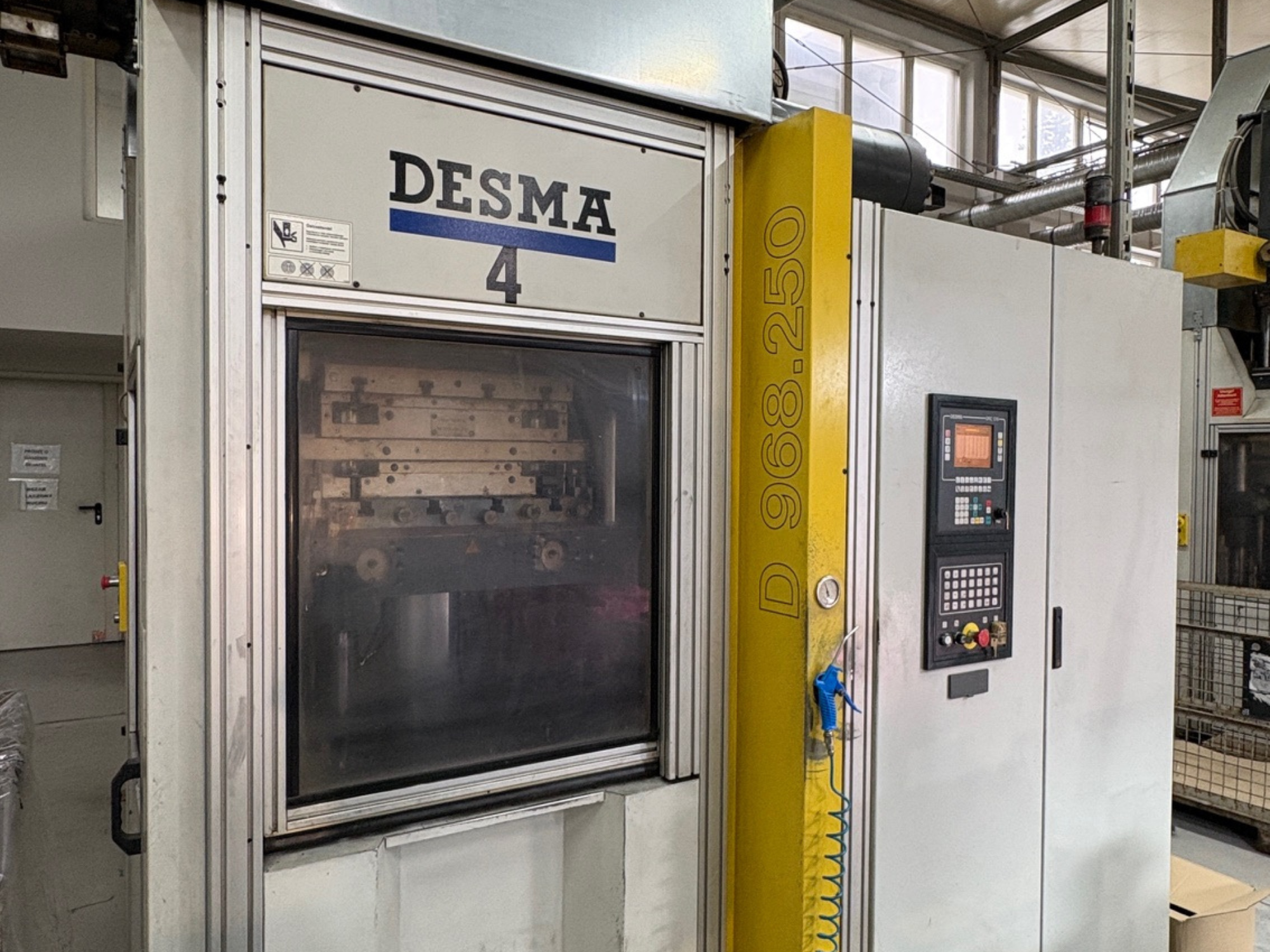 Kloeckner Desma 968.250 ZO machine de moulage par injection Bonne affaire