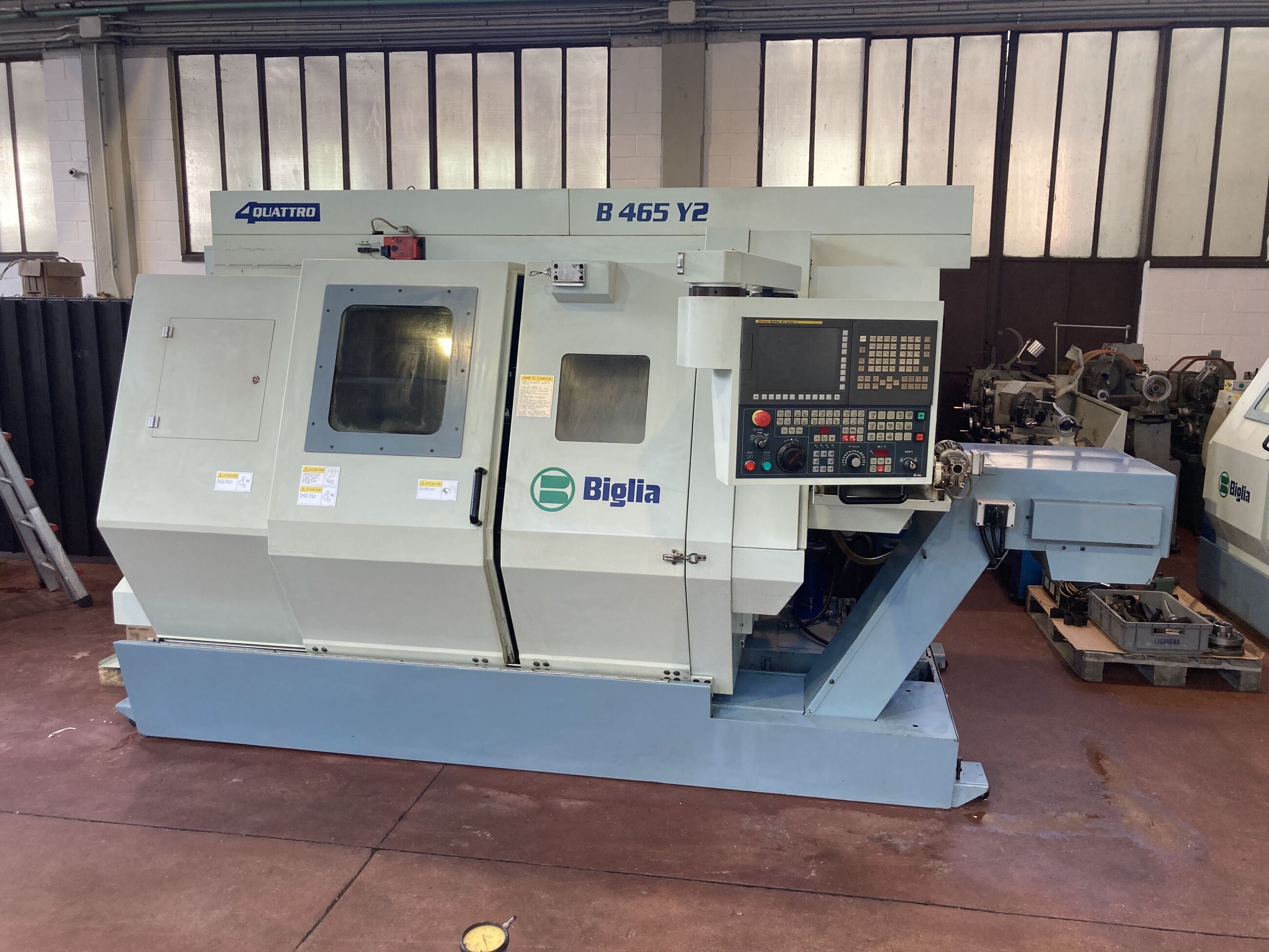 Tour motorisé cnc Biglia B465Y2 d'occasion