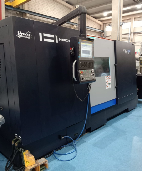 Tour motorisé cnc Hwacheon Hi-Tech 550A MC d'occasion