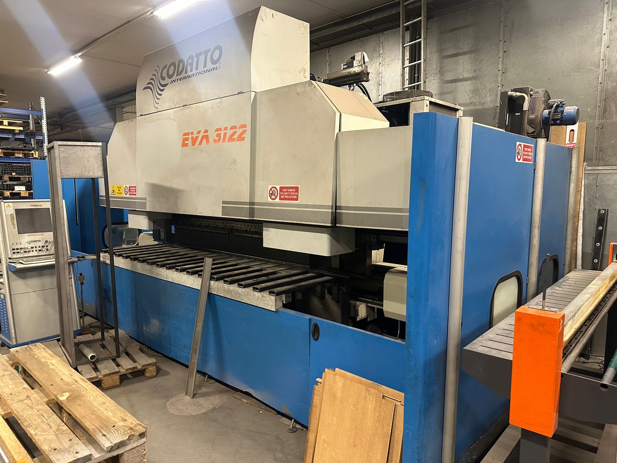 CODATTO EVA 3122 Tenonneuse