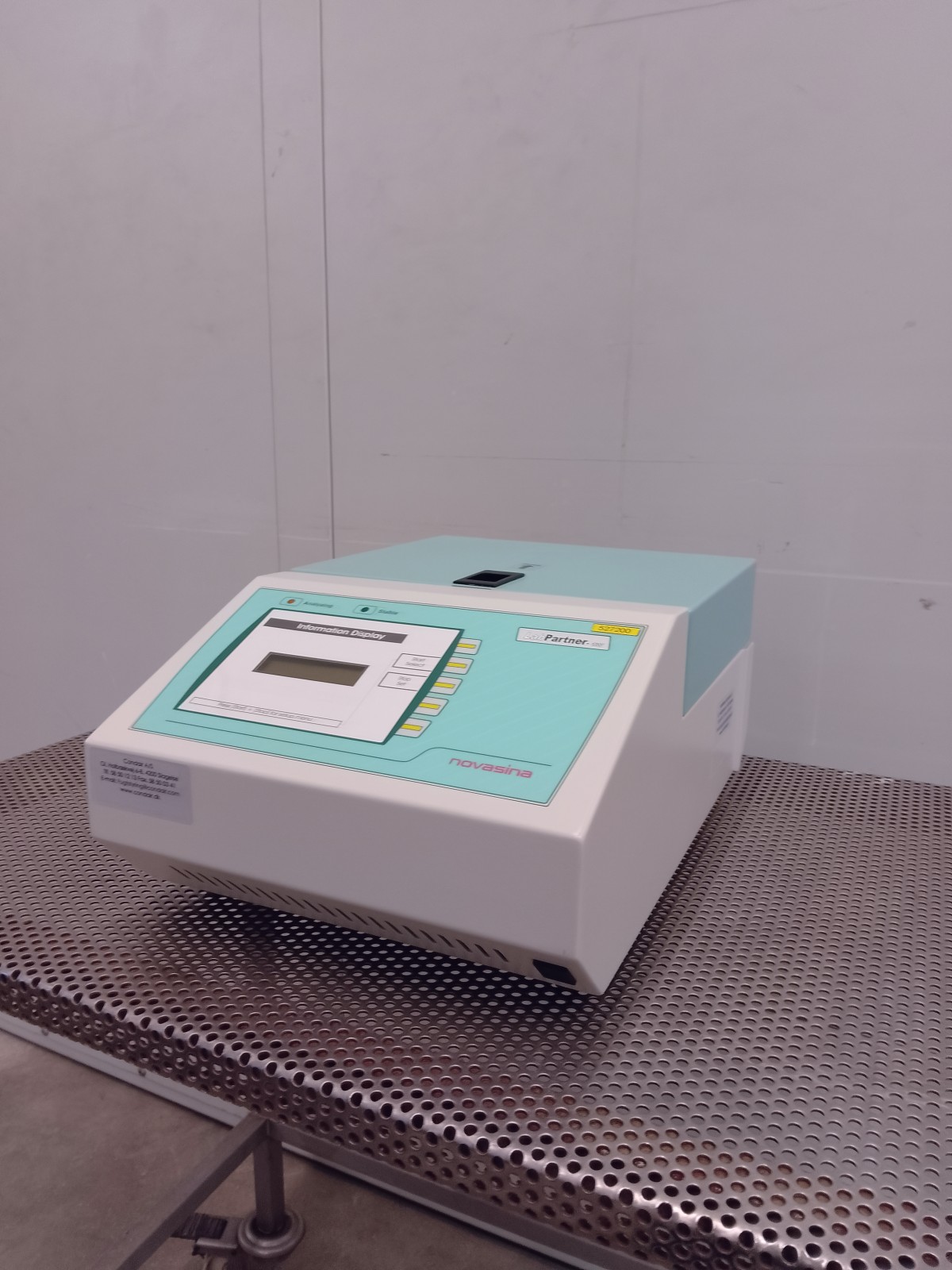 Machine pharmaceutique / chimique NOVASINA LAB PARTNER-AW