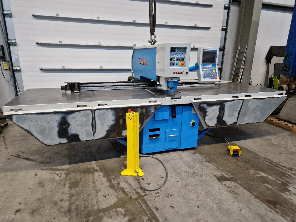Poinçonneuse à cnc Euromac CX 1000 30