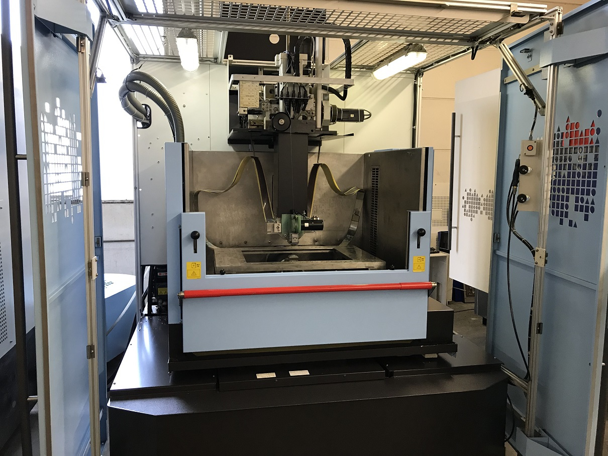 Machine d'électro-érosion par fil AGIE Progress 3 d'occasion