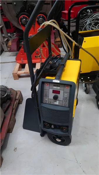 Appareil à souder CEA Matrix 250 HF