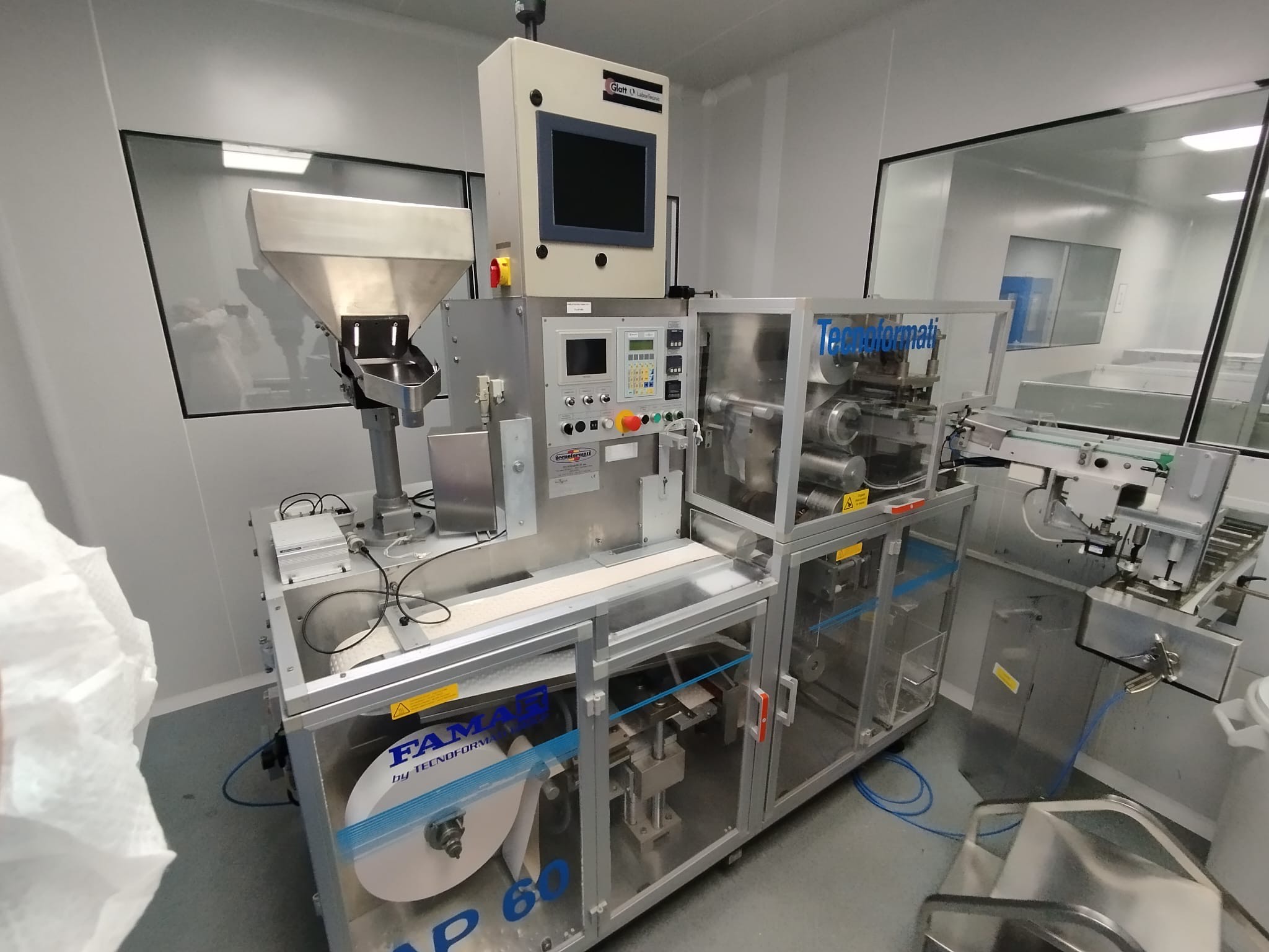 Etuyeuse FAMAR + Etuyeuse TECNOFORMATI . SALVA
