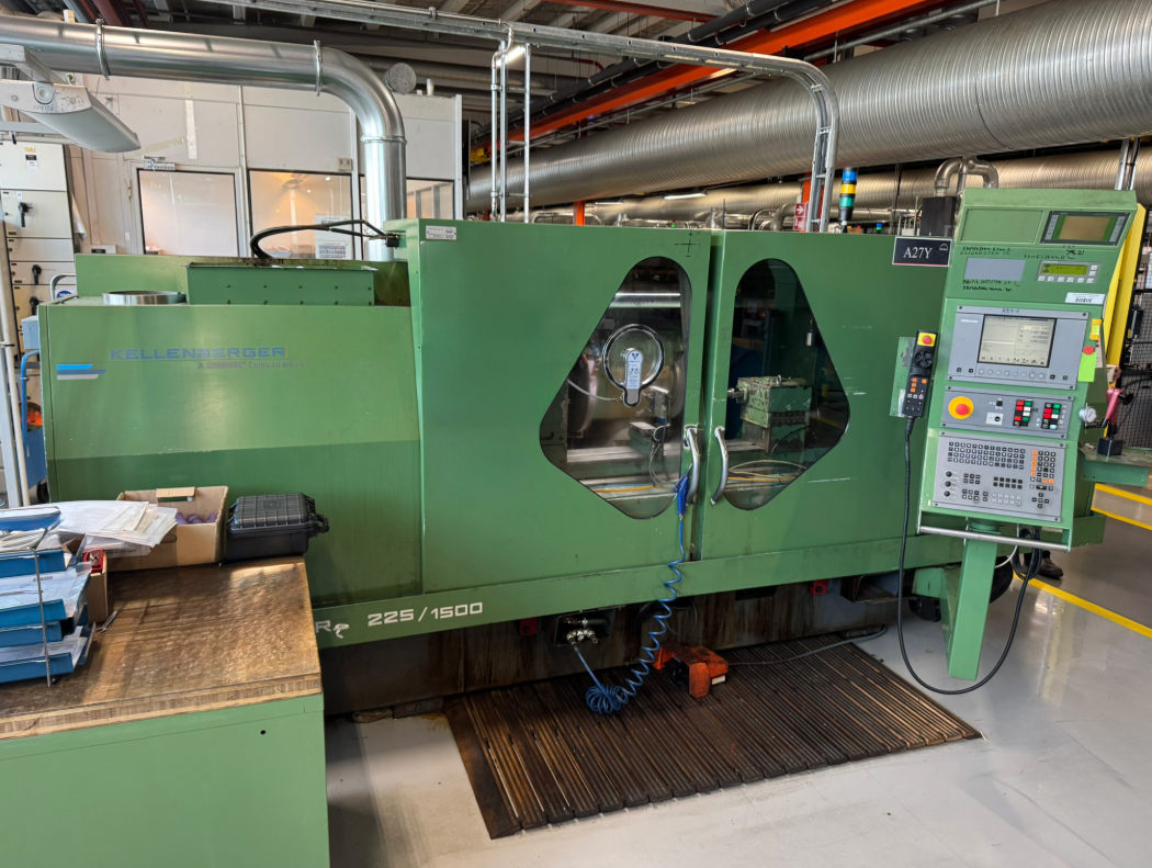 Rectifieuse cylindrique KELLENBERGER KEL - Varia 225 - 1500 d'occasion