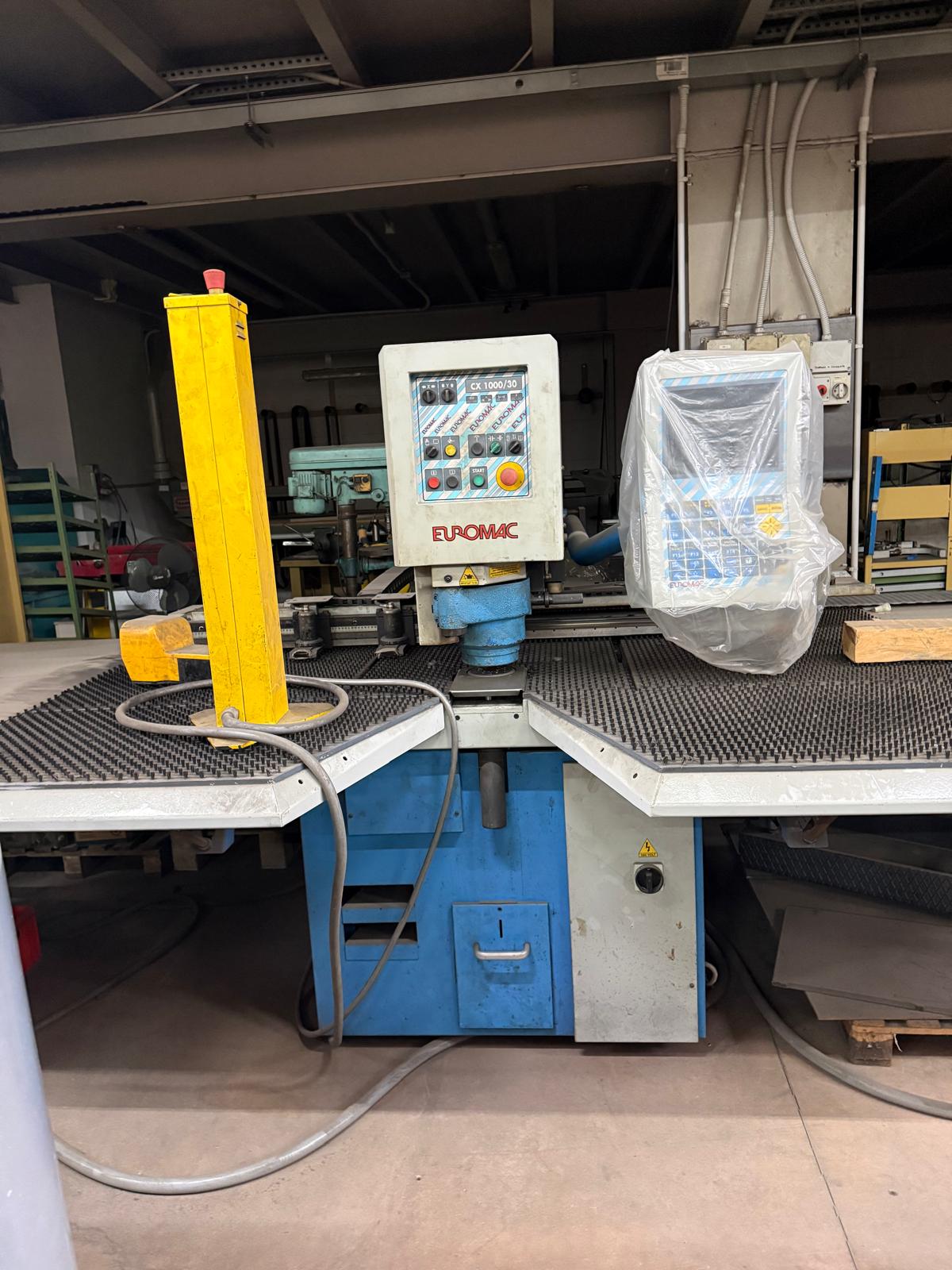 Poinçonneuse CNC EUROMAC CX 1000/30