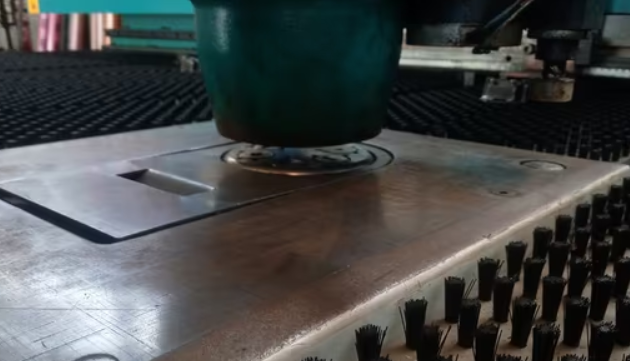 Poinçonneuse à cnc Imac HP 1000 X 2000