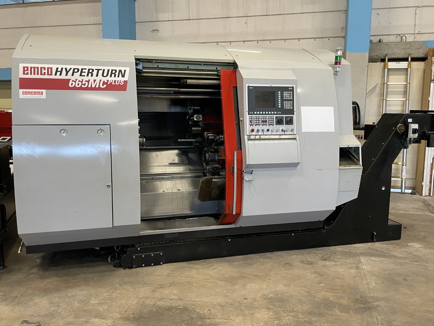 Tour CNC avec ravitailleur de barres EMCO HYPERTURN 665 MC PLUS d'occasion