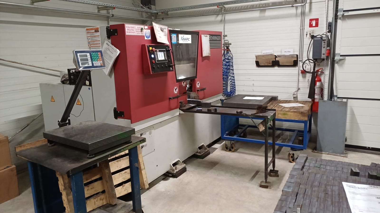 Scie à ruban pour métal Behringer Automatic bandsaw