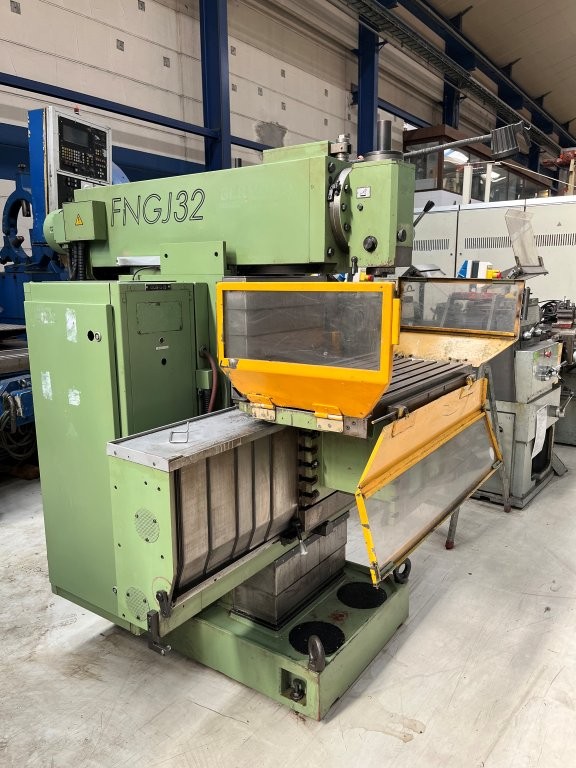 Fraiseuse universelle INTOS FNGJ 32
