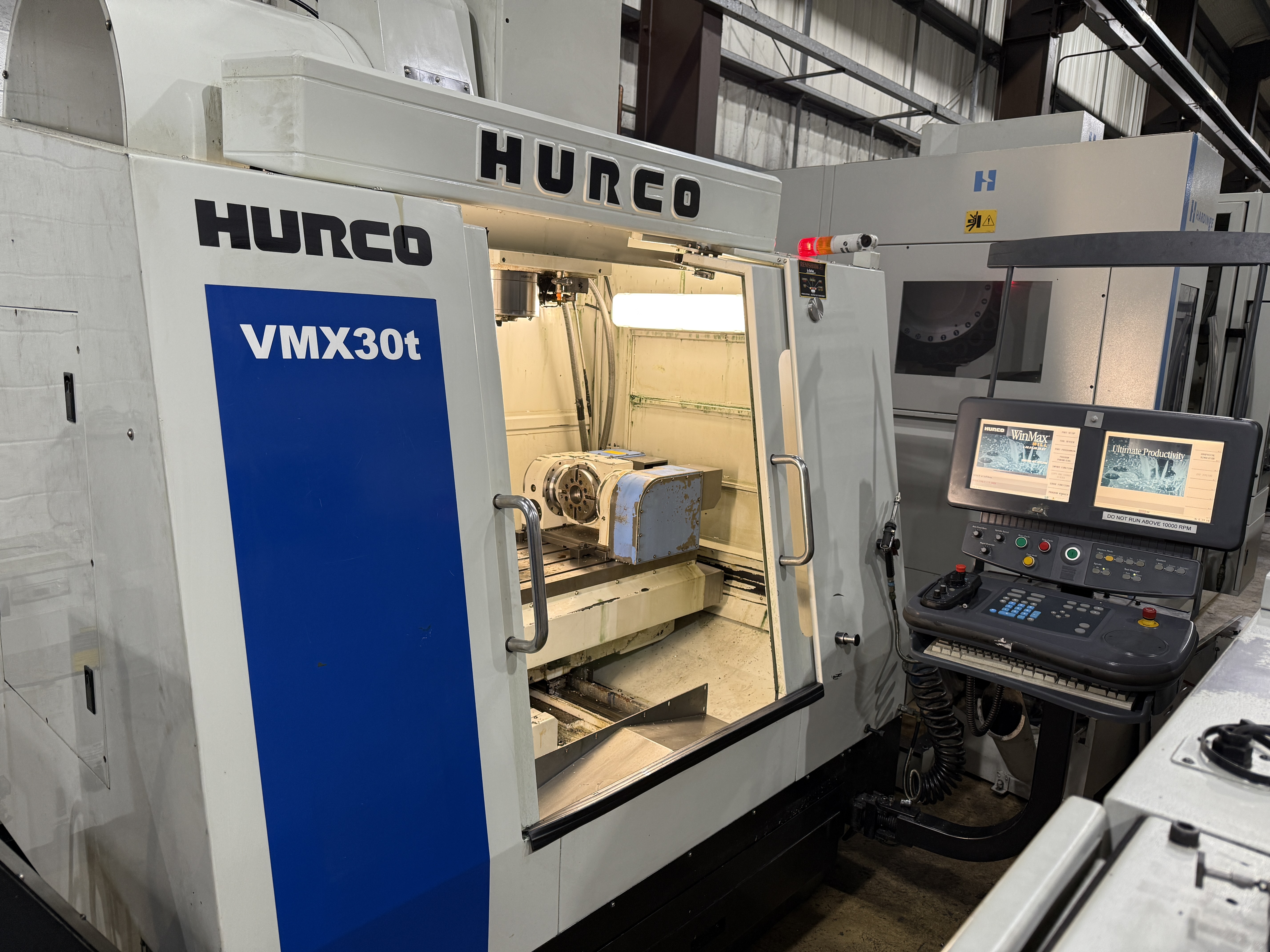 Centre d'usinage 5 axes Hurco VMX30T Bonne affaire