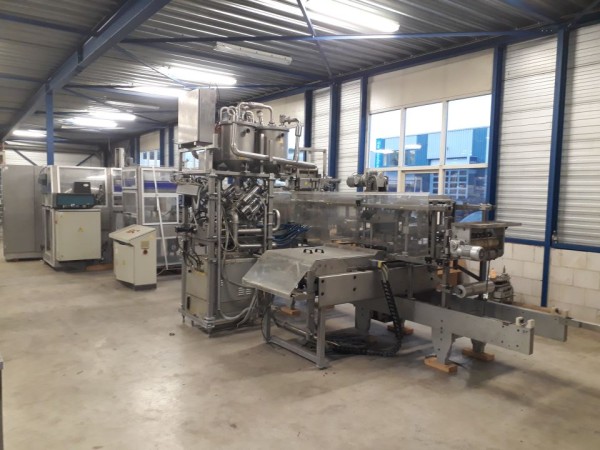 Hassia THM 18/42 Thermoformage - Ligne de formage, remplissage et scellage
