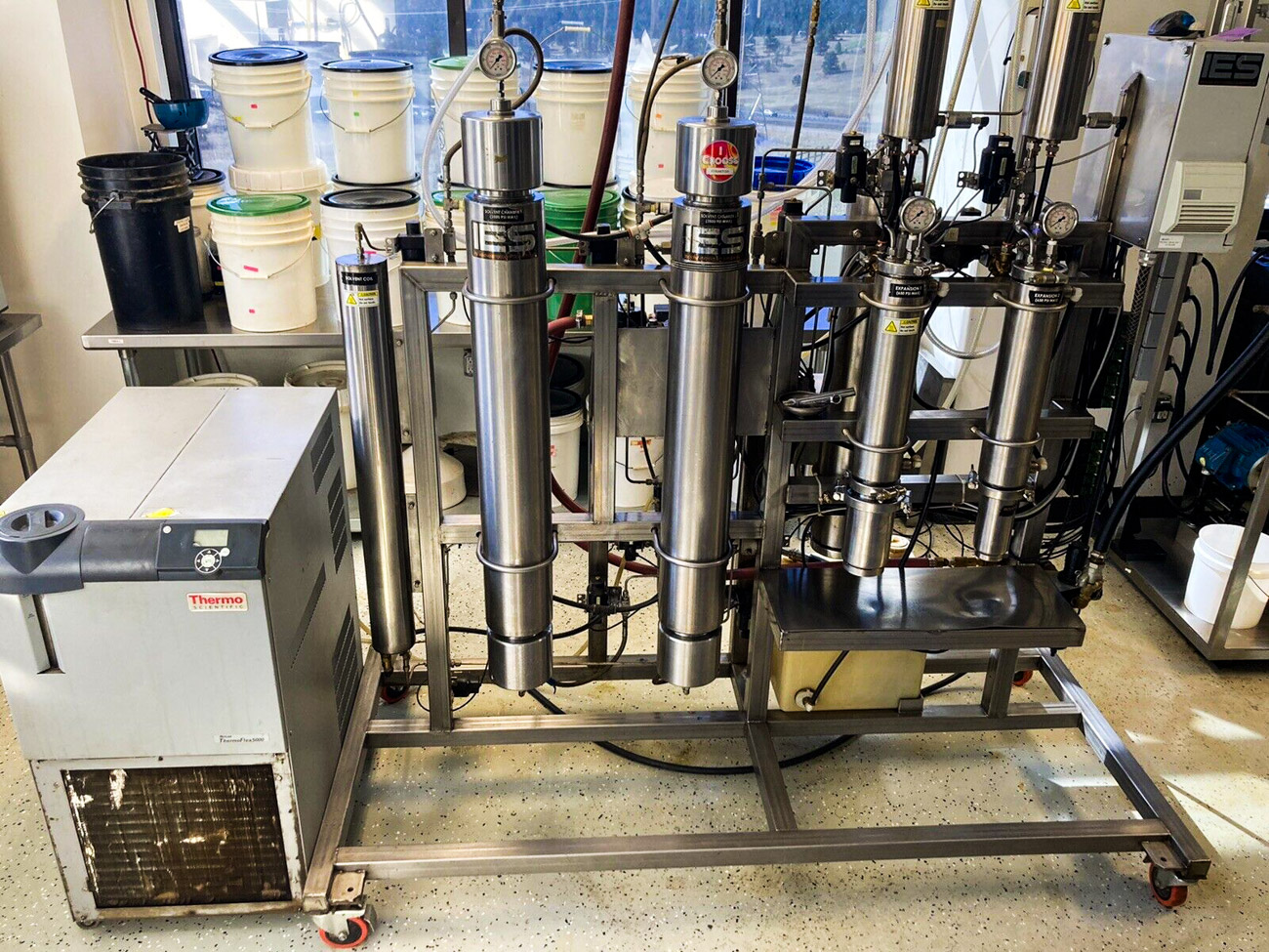 IES Isolate Extraction Systems CD10000H-2x-2f système d'extraction de CO2