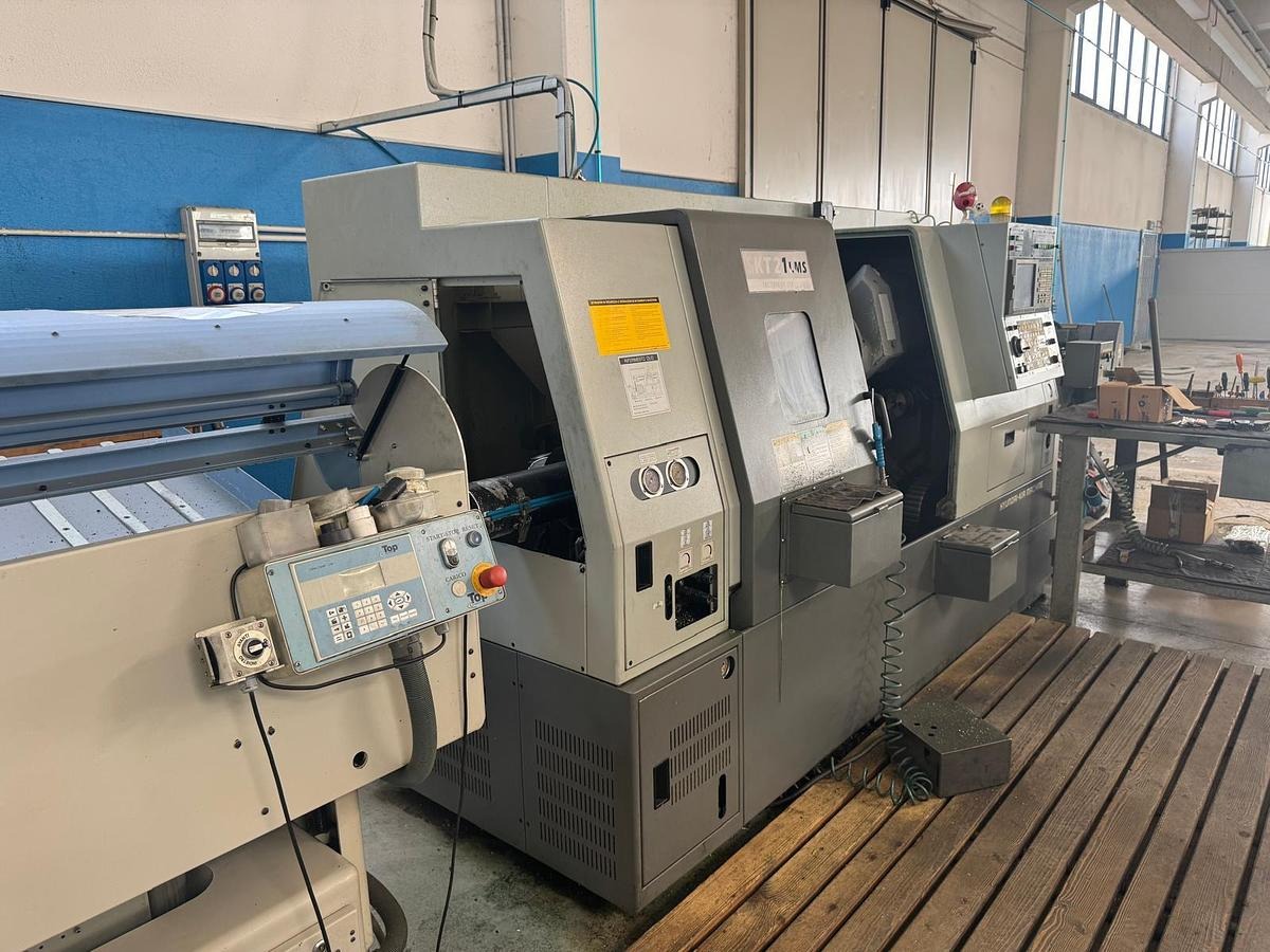 Tour CNC avec ravitailleur de barres Hyundai kia SKT 21 LMS d'occasion