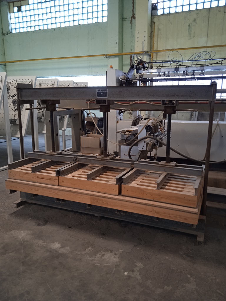 Presse Denmark Three-part mechanical press