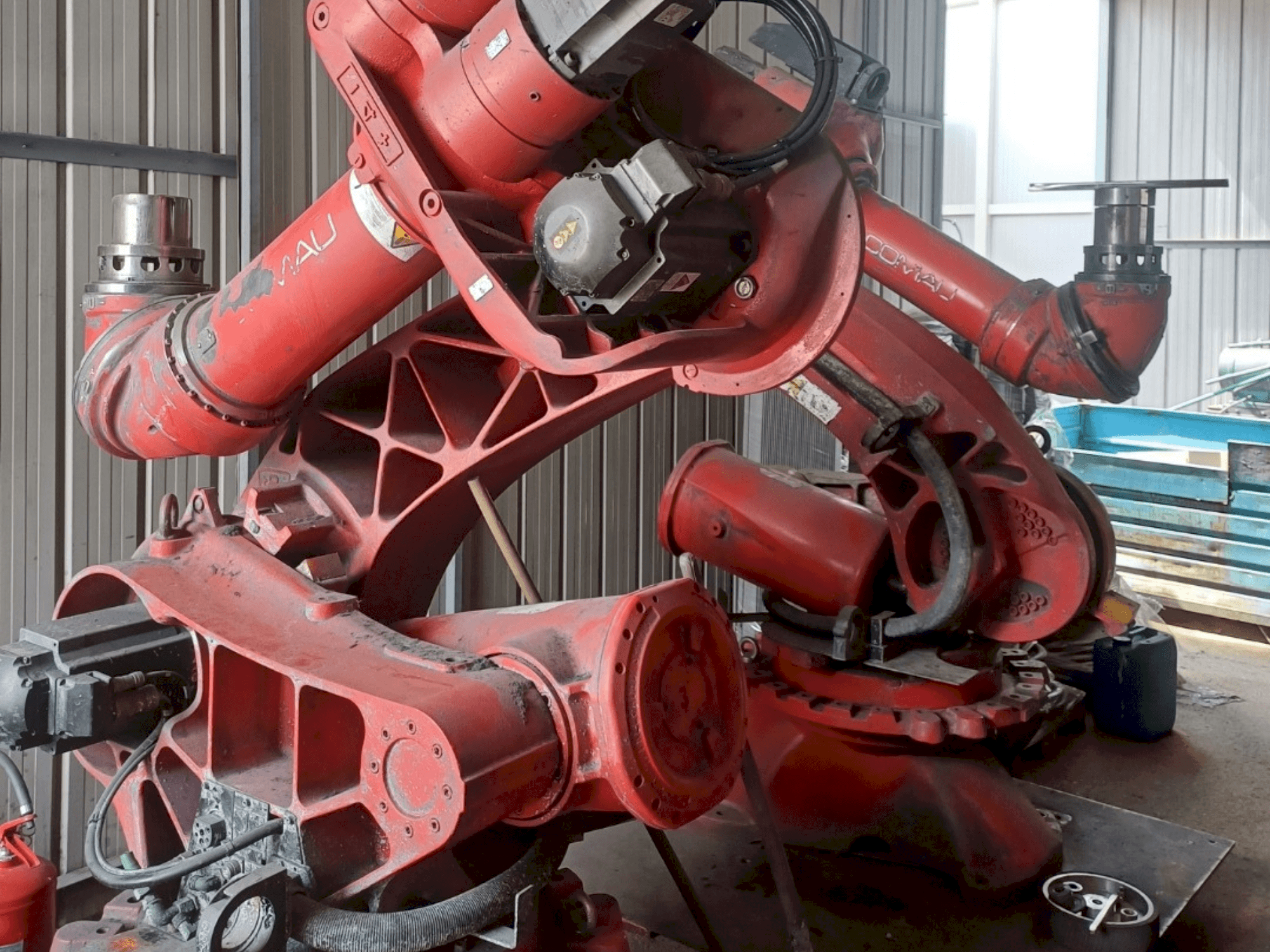 Robot industriel COMAU C4G RCC3