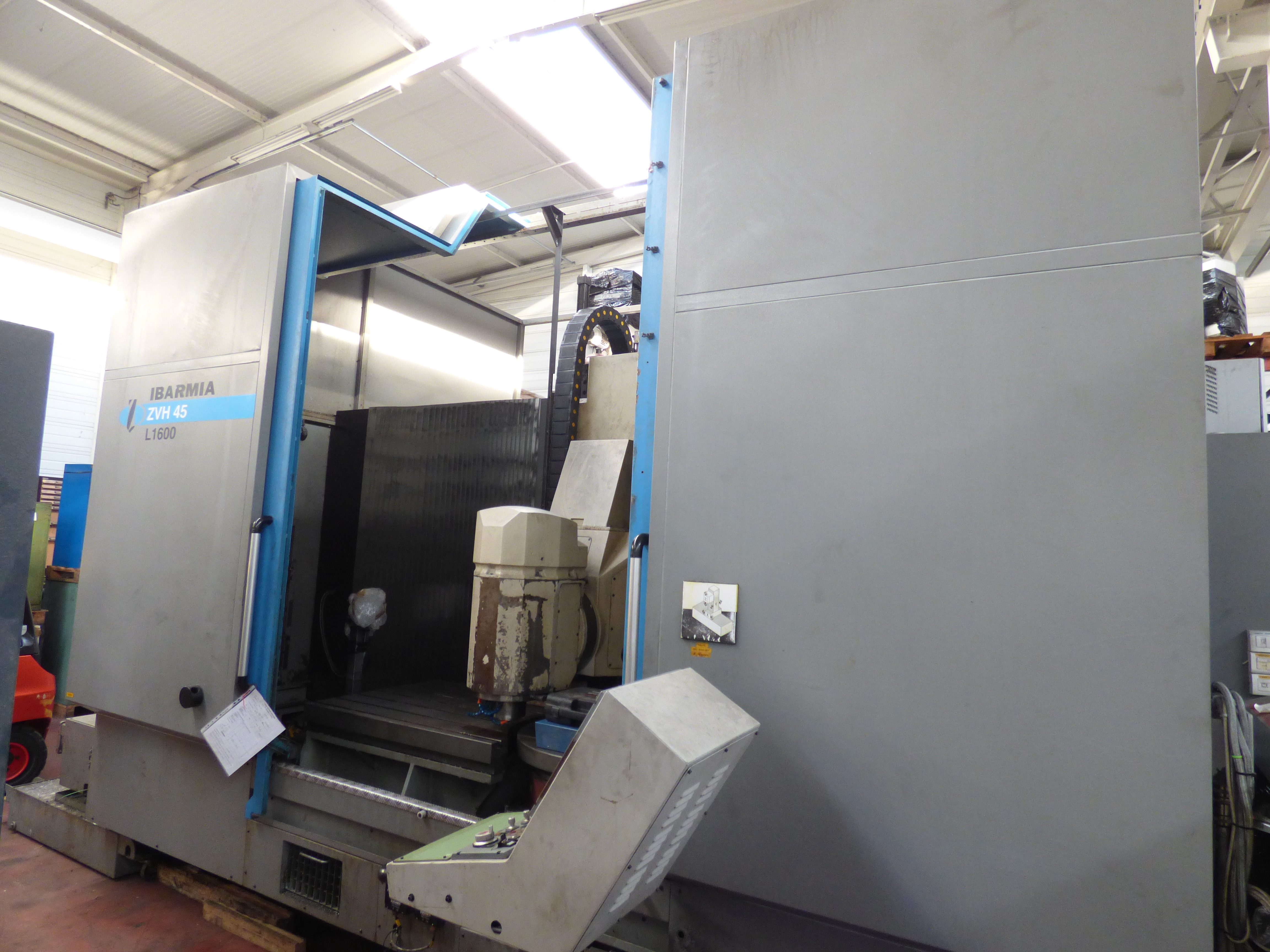 Centre d'usinage vertical IBARMIA ZHV45 L1600 d'occasion