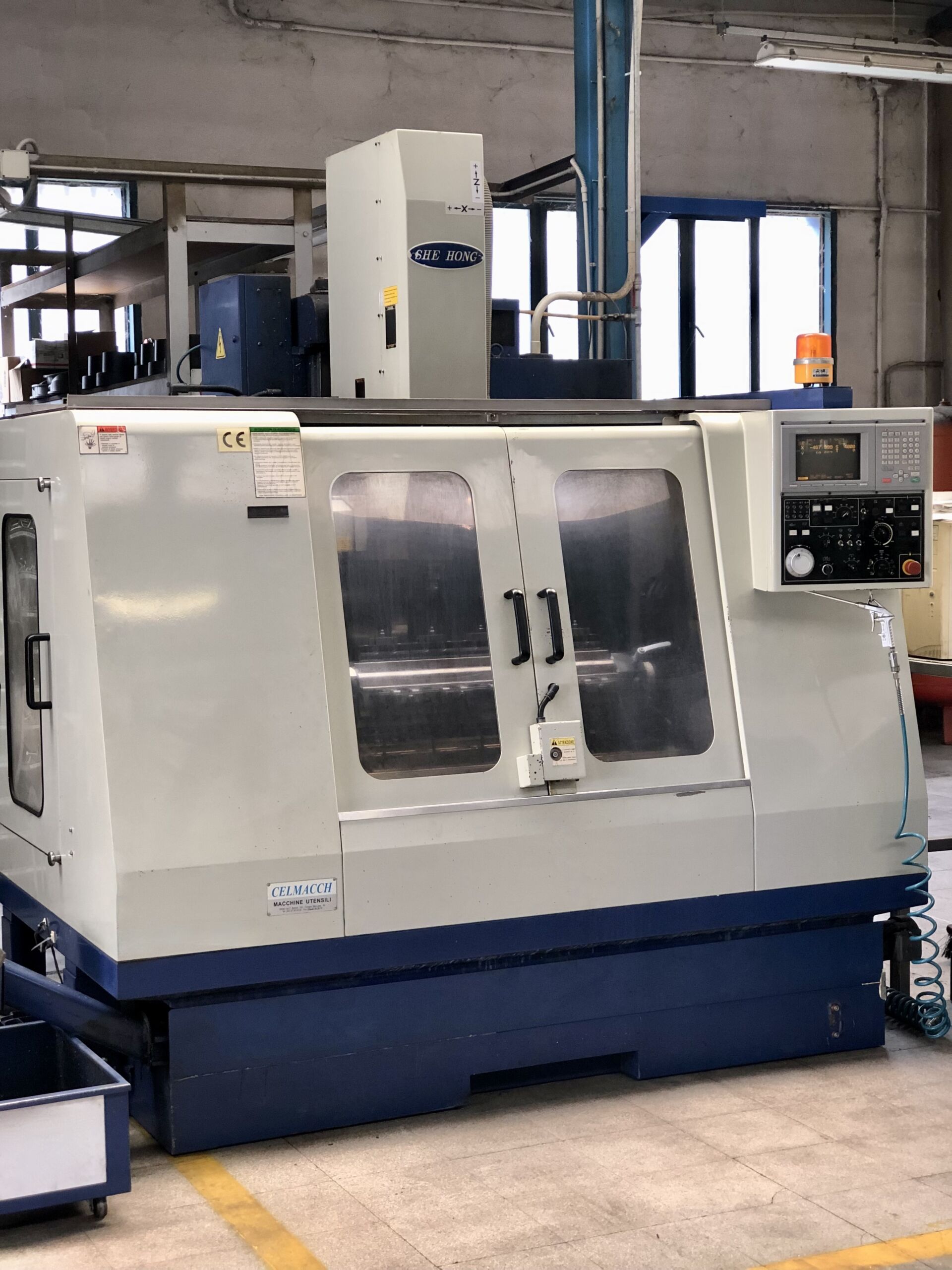 Centre d'usinage vertical Hartford VMC 850