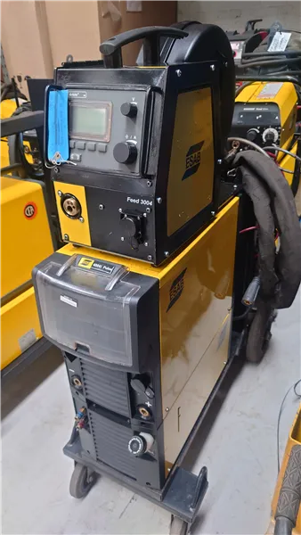 Appareil à souder ESAB 4004i Pulse