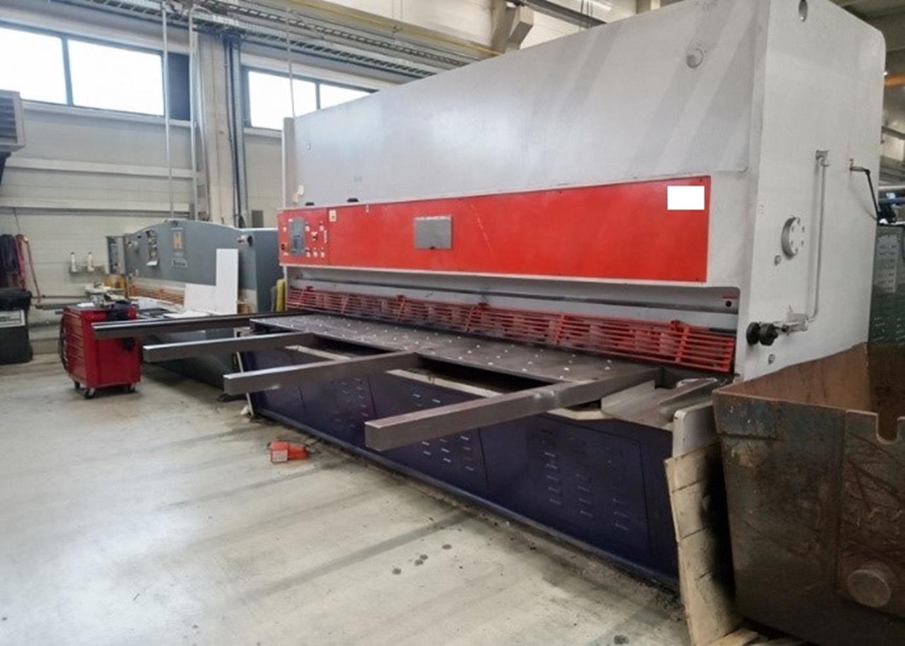 Cisaille guillotine hydraulique EHT VR 13-31