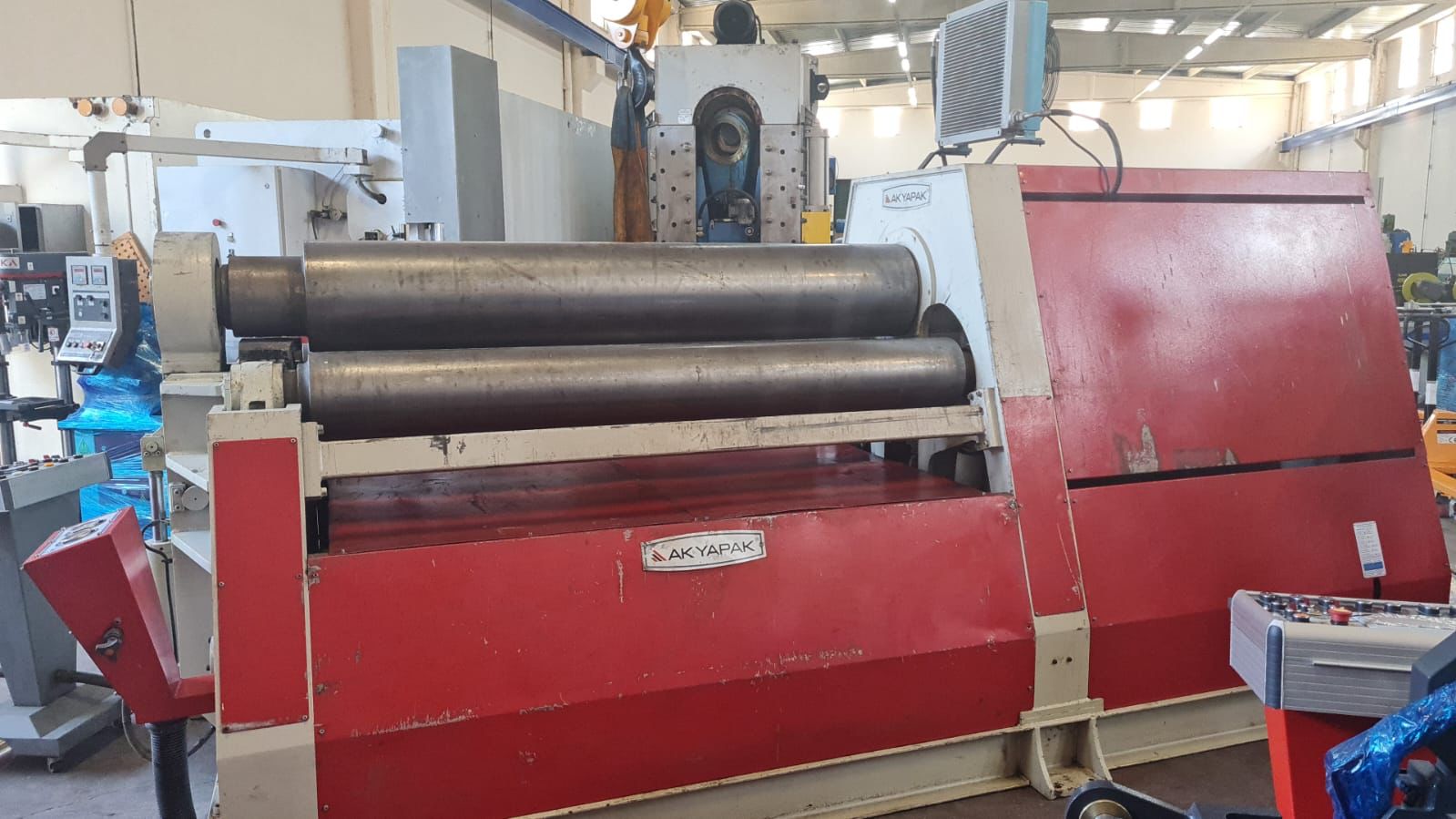 Rouleuse à 4 rouleaux Akyapak AHS 20/25
