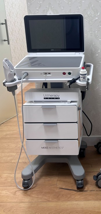 Machine pharmaceutique / chimique Merz Ultherapy Prime
