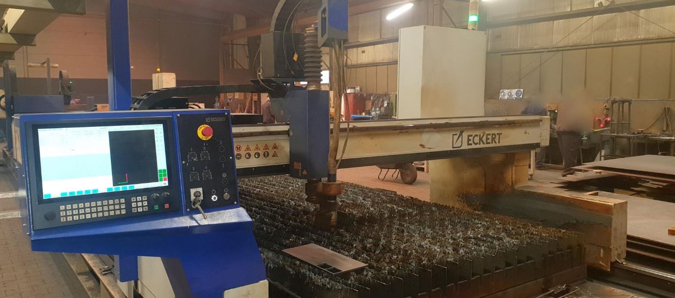 Machine de découpe plasma / gaz ECKERT SZAFIR BL2 Faible nombre d'heures