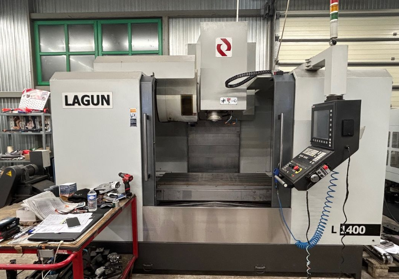 Centre d'usinage vertical LAGUN L 1400 d'occasion