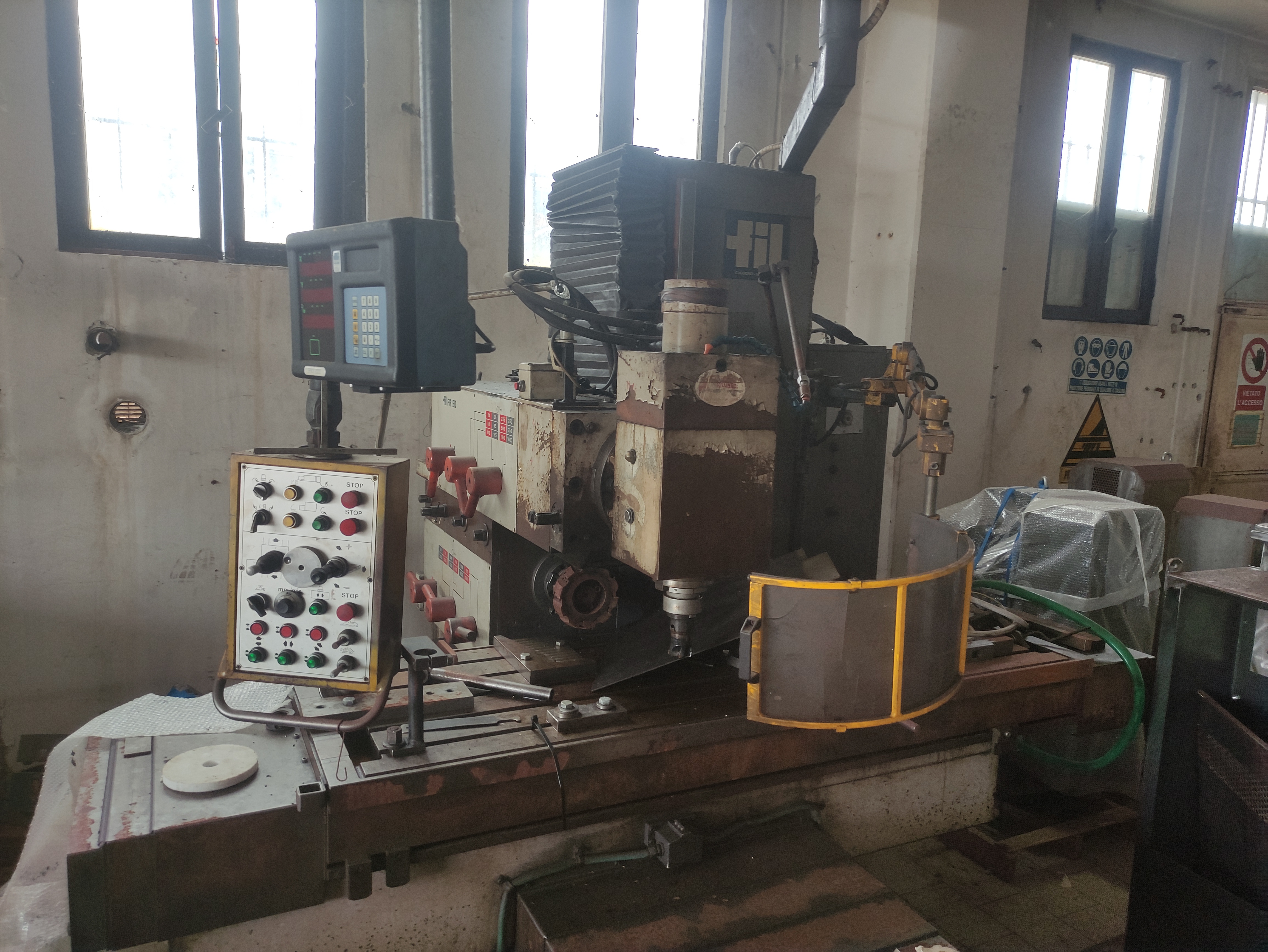 Fraiseuse cnc à banc fixe fil 200
