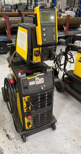 Machine de tôlerie ESAB Aristomig