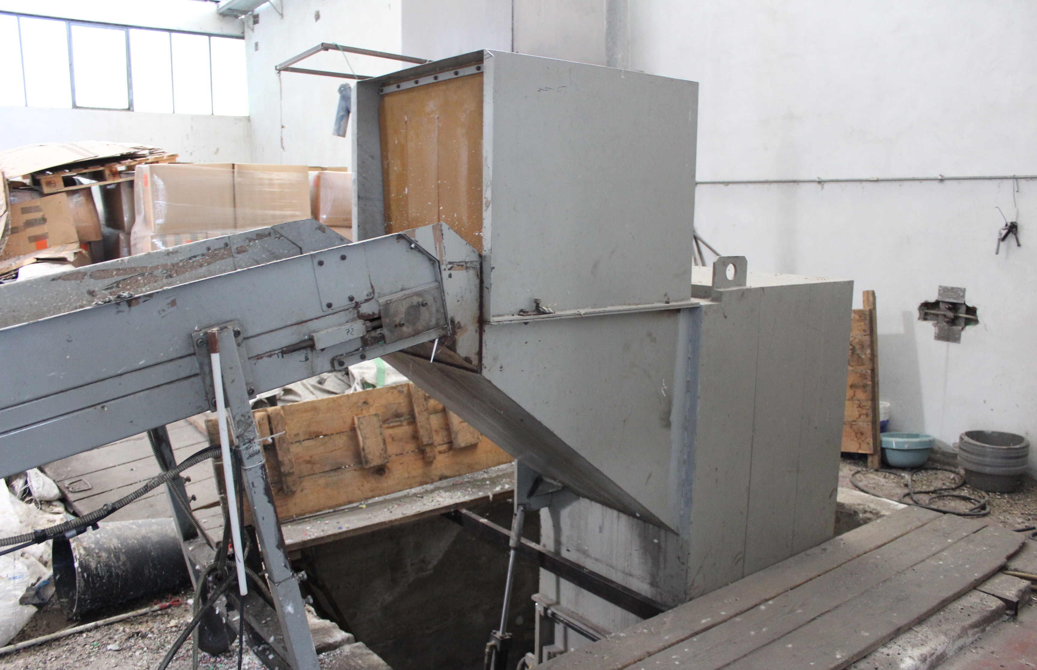 Machine de recyclage plastique GAMAN SRL 800 75 PS
