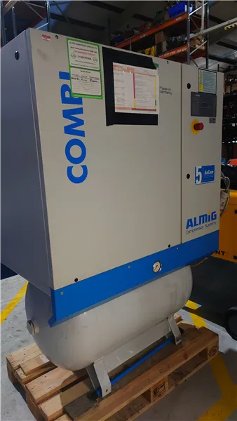 Compresseur à vis rotatif Almig Combi 11 à montage sur châssis