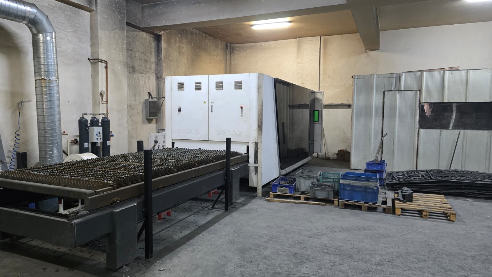 Machine de découpe laser Bodor Lambda C3