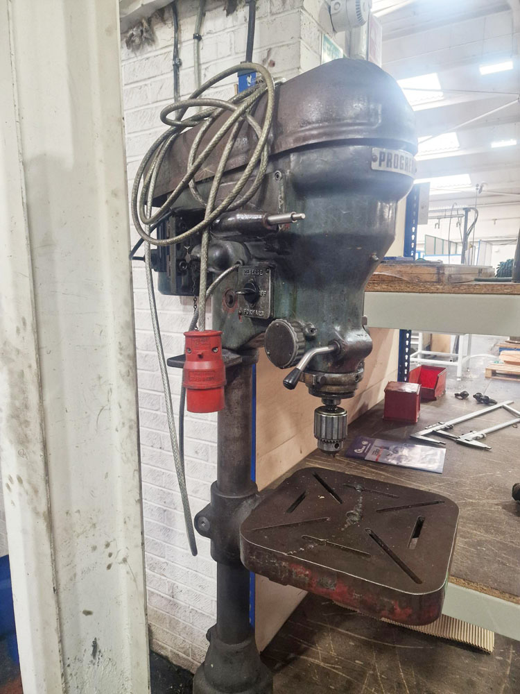 Perceuse à colonne ELLIOTT PROGRESS No.2GS PILLAR DRILL