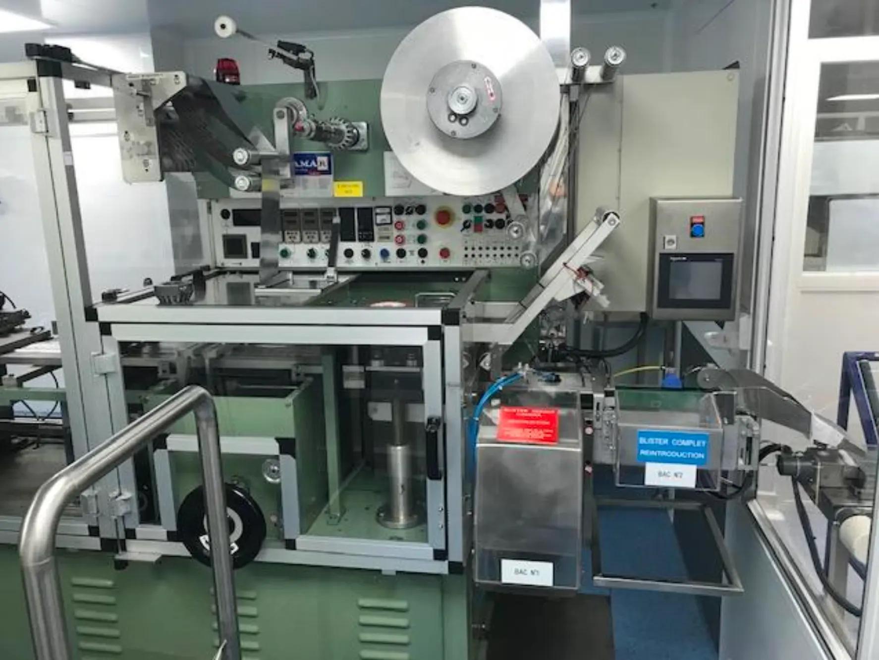 Ligne de formage remplissage operculage FAMAR RM150