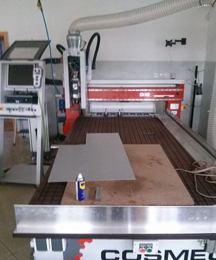Centre d'usinage à bois cnc Cosmec Fox 48