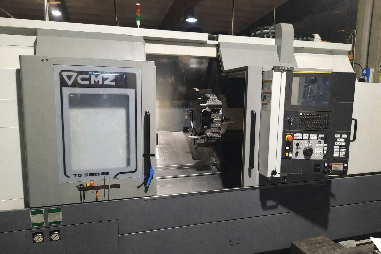 Tour CNC CMZ TD30Y/1350