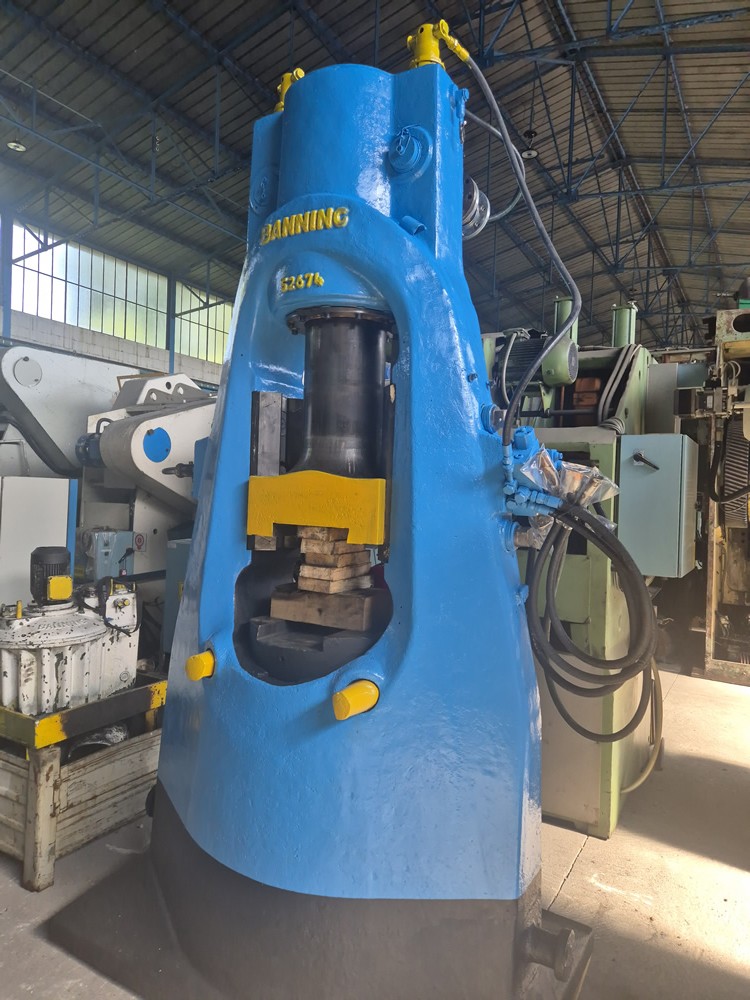 Marteau-pilon de forge BANNING GOA 1250
