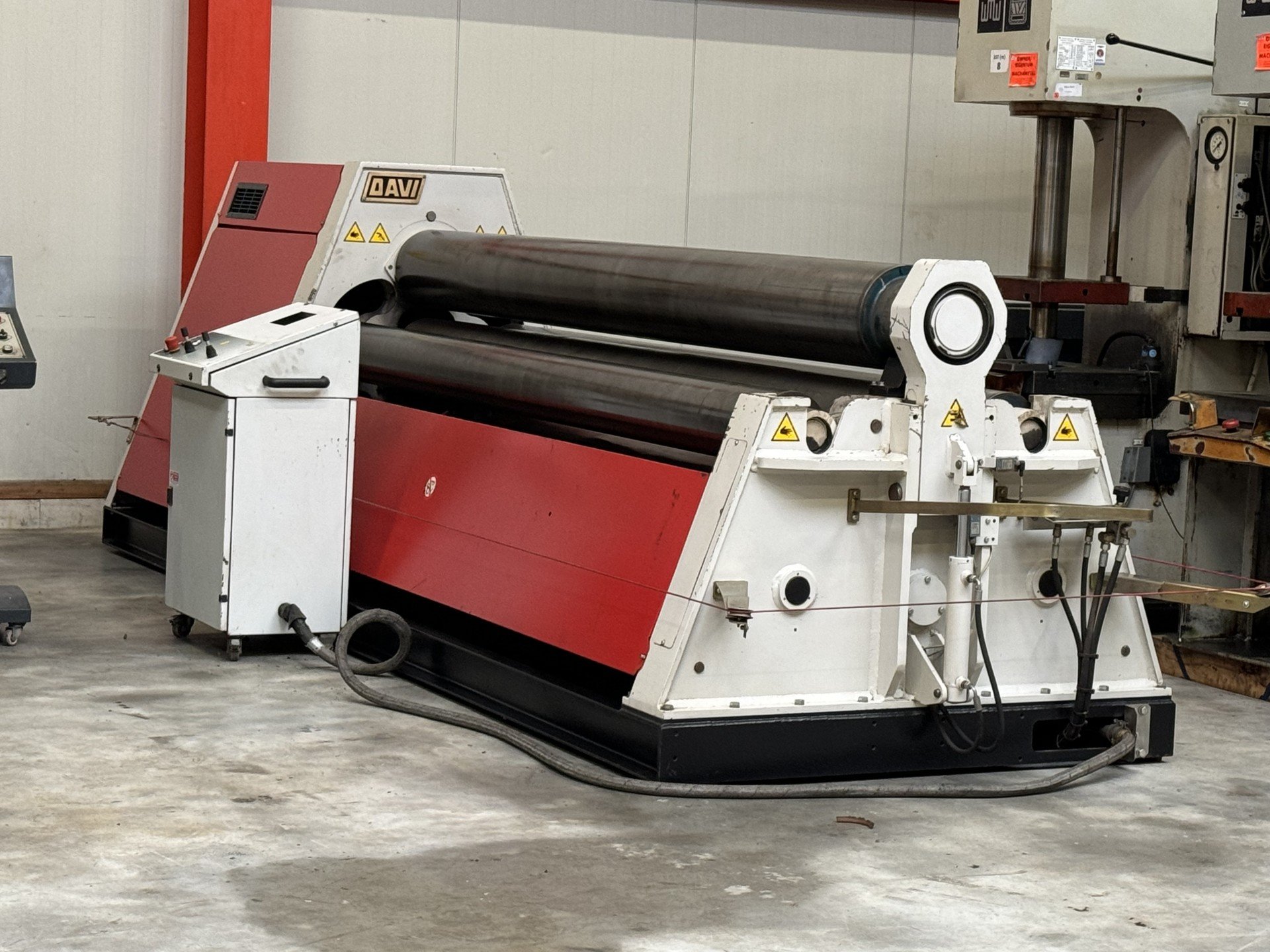 Rouleuse à 4 rouleaux Davi Promau MCB 3028