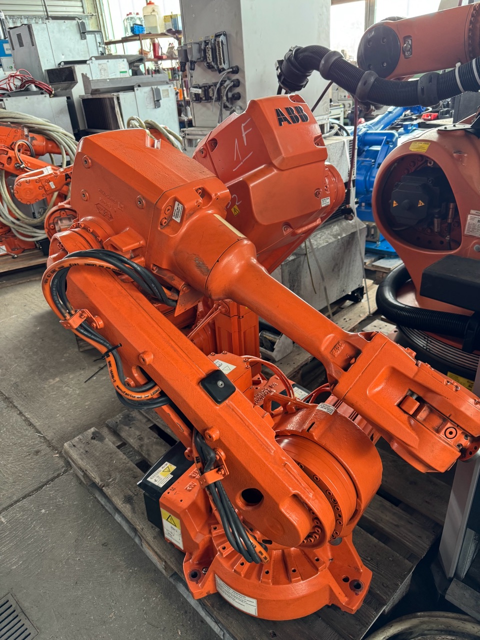 Robot ABB Robotics IRB 2600 20/1.65 IRC5 M2004, uniquement mécanique